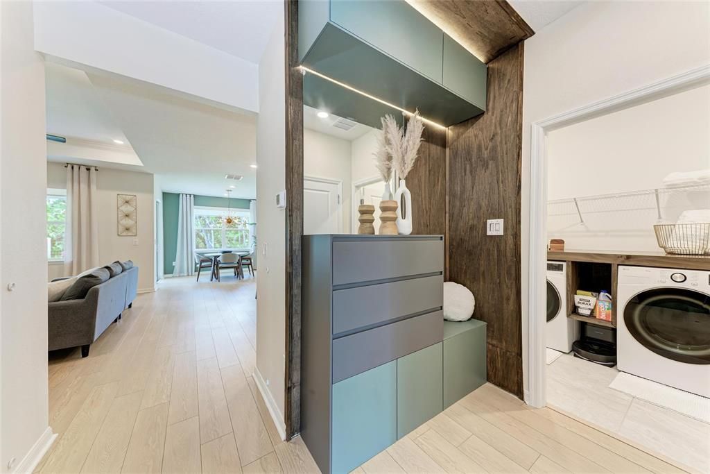 На продажу: $399,990 (3 спален, 2 ванн, 1693 Квадратных фут)