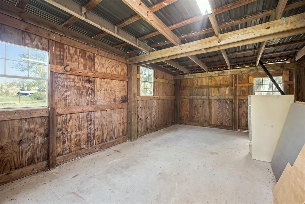 For Sale: $349,999 (4 beds, 2 baths, 2094 Square Feet)