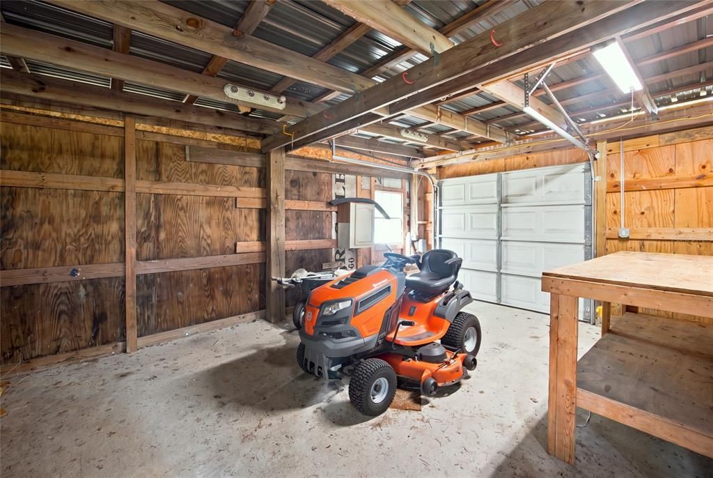 For Sale: $349,999 (4 beds, 2 baths, 2094 Square Feet)