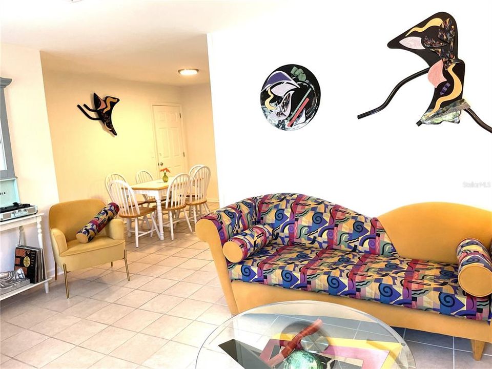 For Rent: $2,500 (3 beds, 1 baths, 1337 Square Feet)