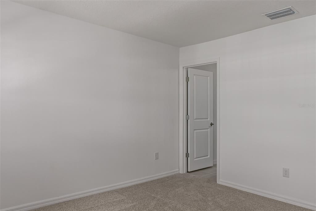 В аренду: $1,975 (2 спален, 2 ванн, 1216 Квадратных фут)