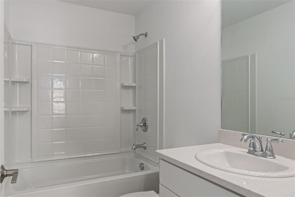В аренду: $1,975 (2 спален, 2 ванн, 1216 Квадратных фут)