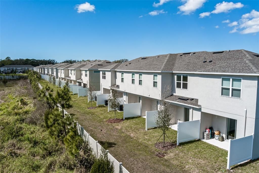 В аренду: $1,975 (2 спален, 2 ванн, 1216 Квадратных фут)
