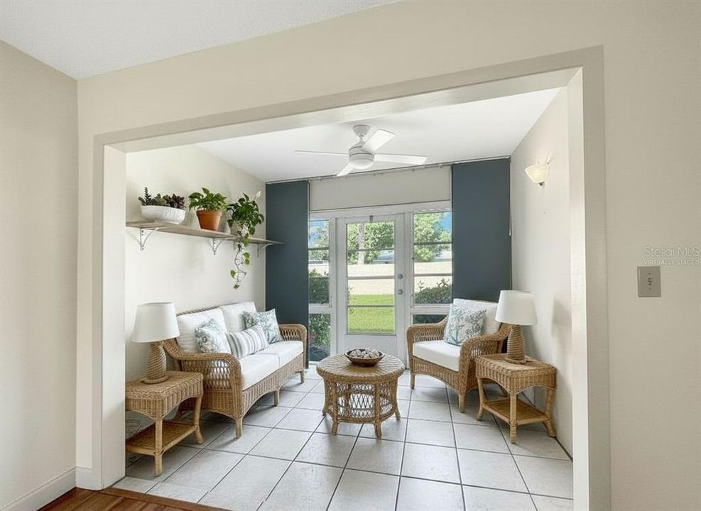 For Sale: $101,000 (1 beds, 1 baths, 645 Square Feet)
