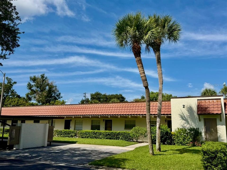 For Sale: $101,000 (1 beds, 1 baths, 645 Square Feet)