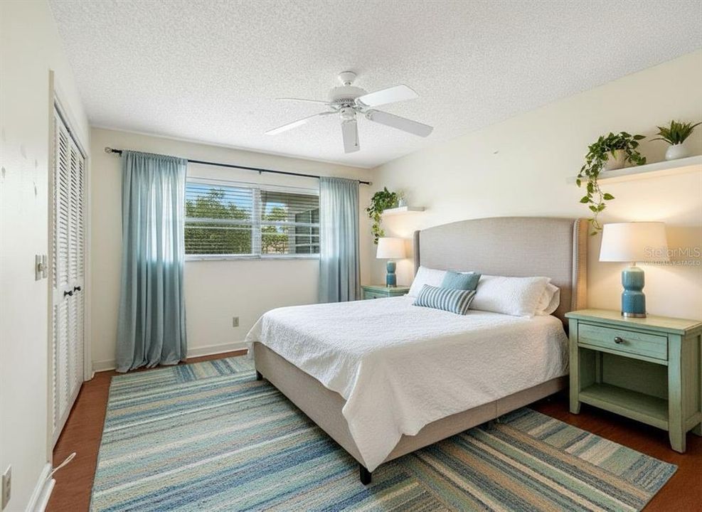 For Sale: $101,000 (1 beds, 1 baths, 645 Square Feet)