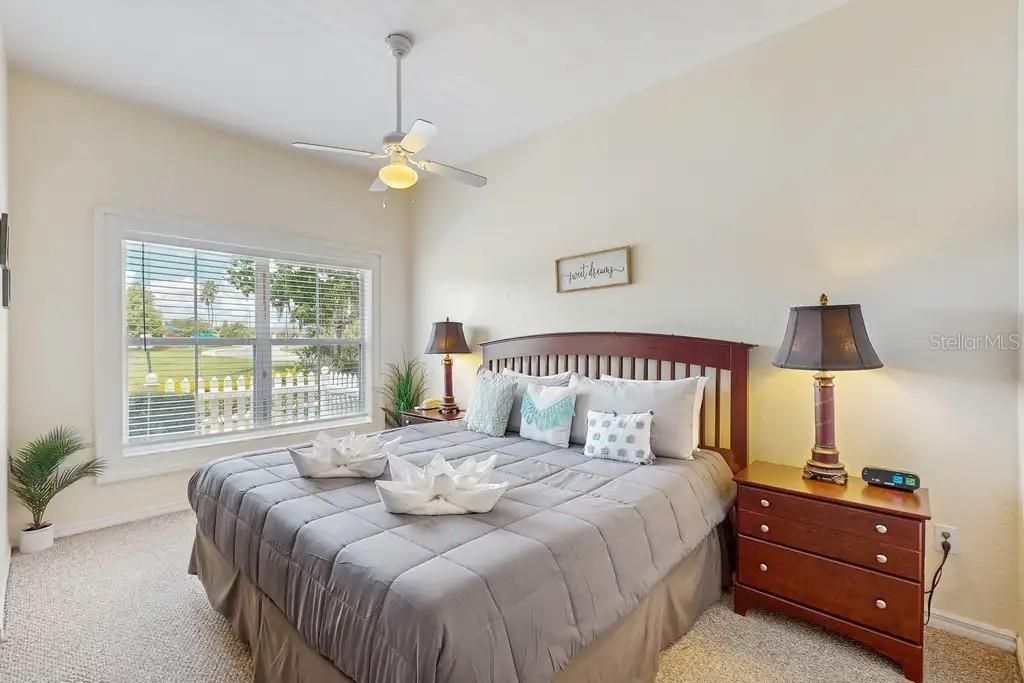 For Sale: $207,000 (3 beds, 2 baths, 1296 Square Feet)