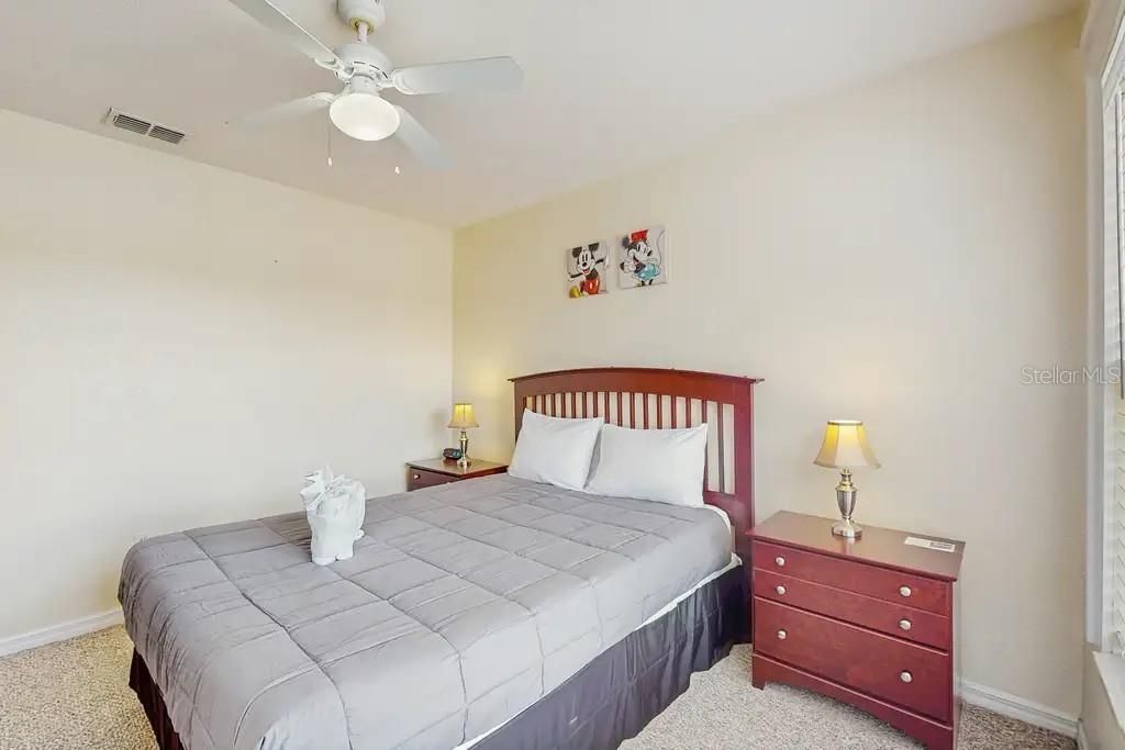For Sale: $207,000 (3 beds, 2 baths, 1296 Square Feet)
