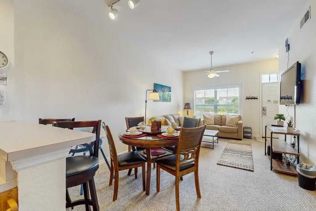 For Sale: $207,000 (3 beds, 2 baths, 1296 Square Feet)