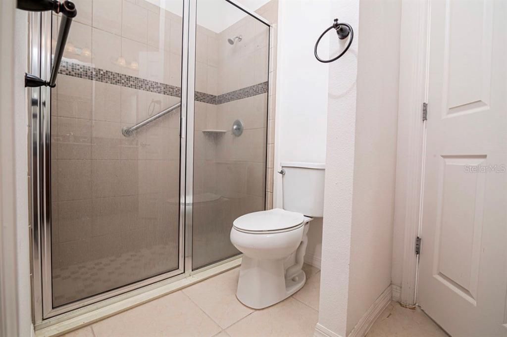 На продажу: $220,000 (2 спален, 2 ванн, 1102 Квадратных фут)