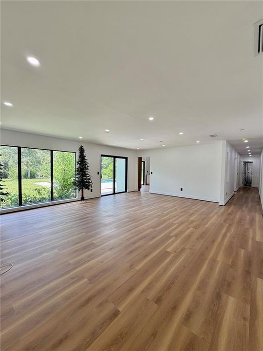 En Venta: $495,000 (4 camas, 2 baños, 2110 Pies cuadrados)