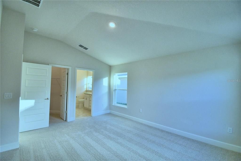 En Venta: $360,659 (4 camas, 2 baños, 1820 Pies cuadrados)