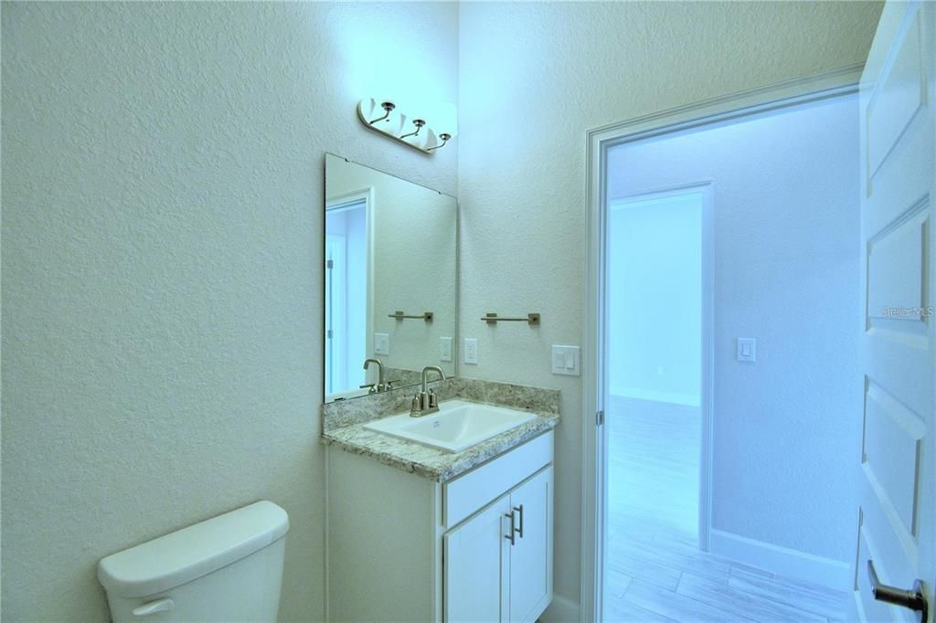 En Venta: $360,659 (4 camas, 2 baños, 1820 Pies cuadrados)