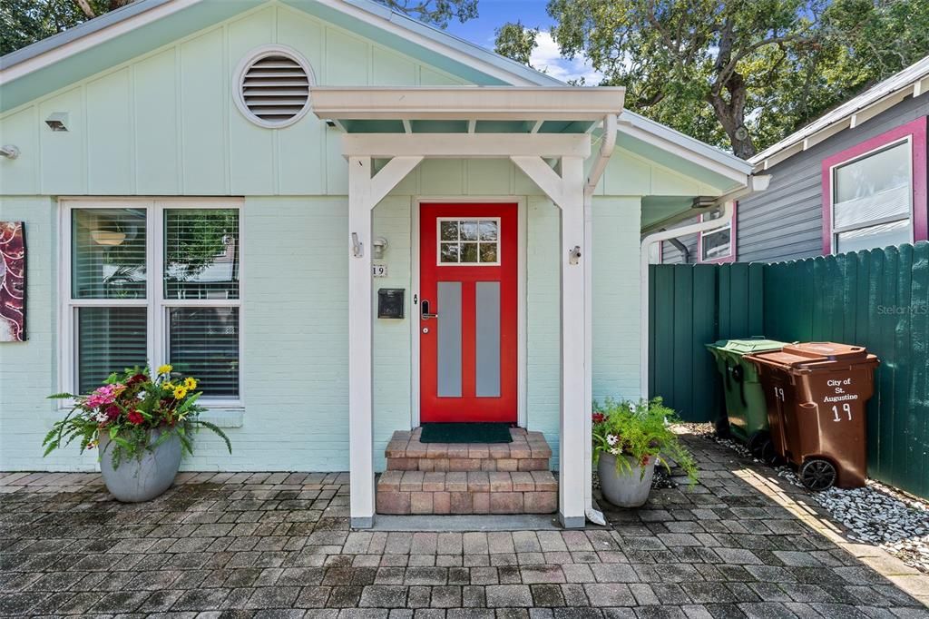 For Sale: $719,000 (4 beds, 2 baths, 1645 Square Feet)