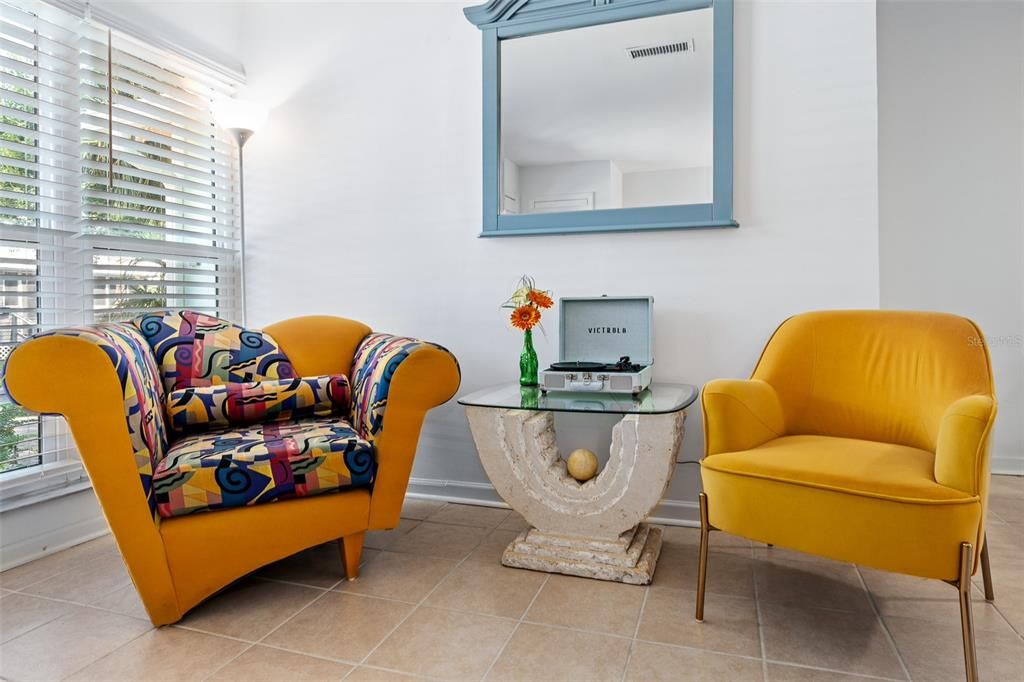 For Sale: $719,000 (4 beds, 2 baths, 1645 Square Feet)