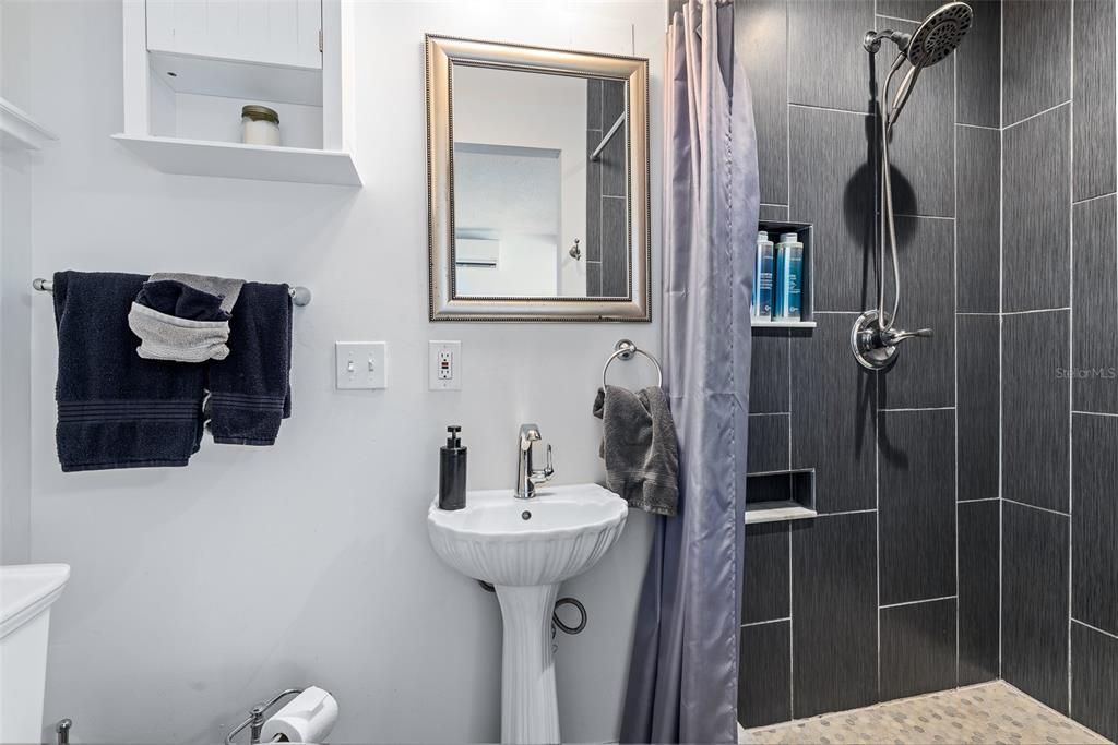 For Sale: $719,000 (4 beds, 2 baths, 1645 Square Feet)