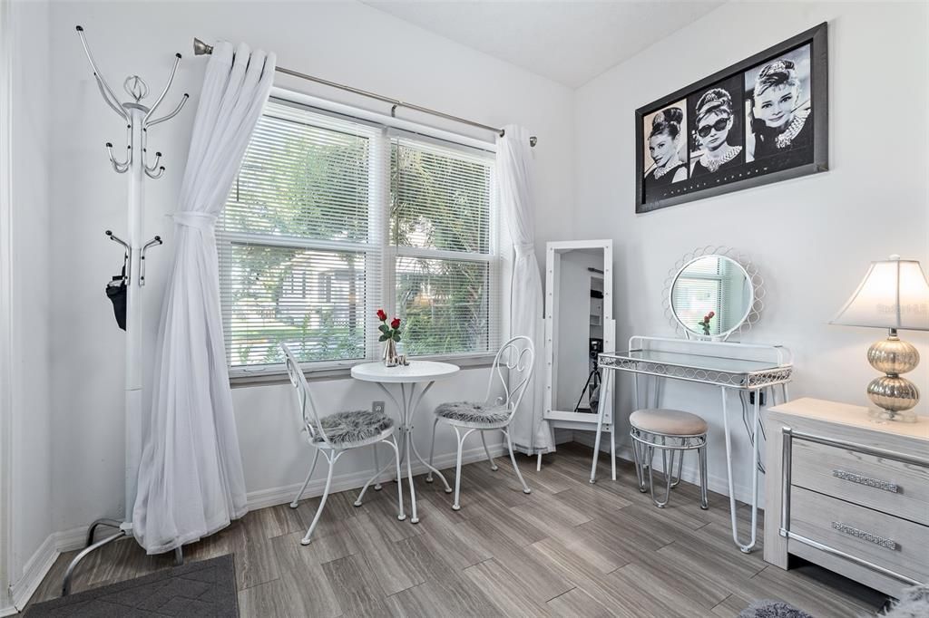 For Sale: $719,000 (4 beds, 2 baths, 1645 Square Feet)