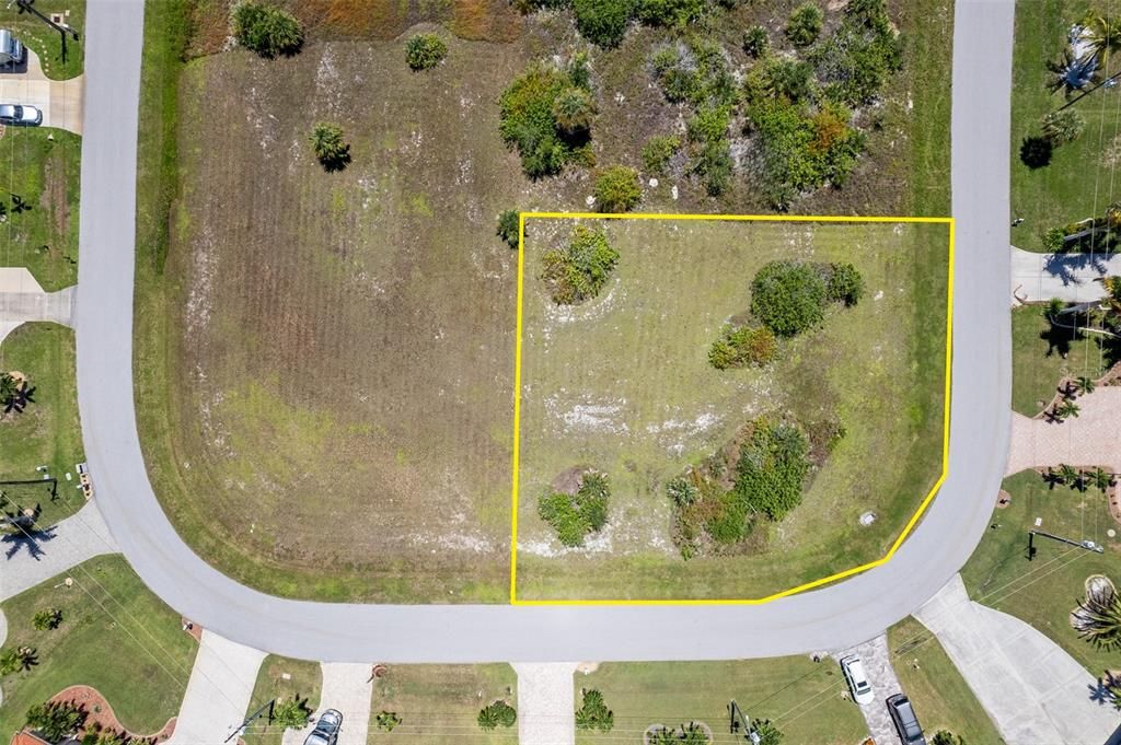 En Venta: $39,000 (0.25 acres)