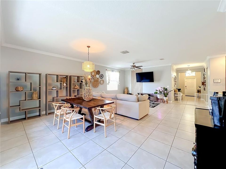 待售: $549,000 (4 贝兹, 3 浴室, 2032 平方英尺)