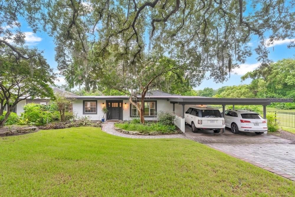 En Venta: $1,100,000 (3 camas, 2 baños, 2196 Pies cuadrados)