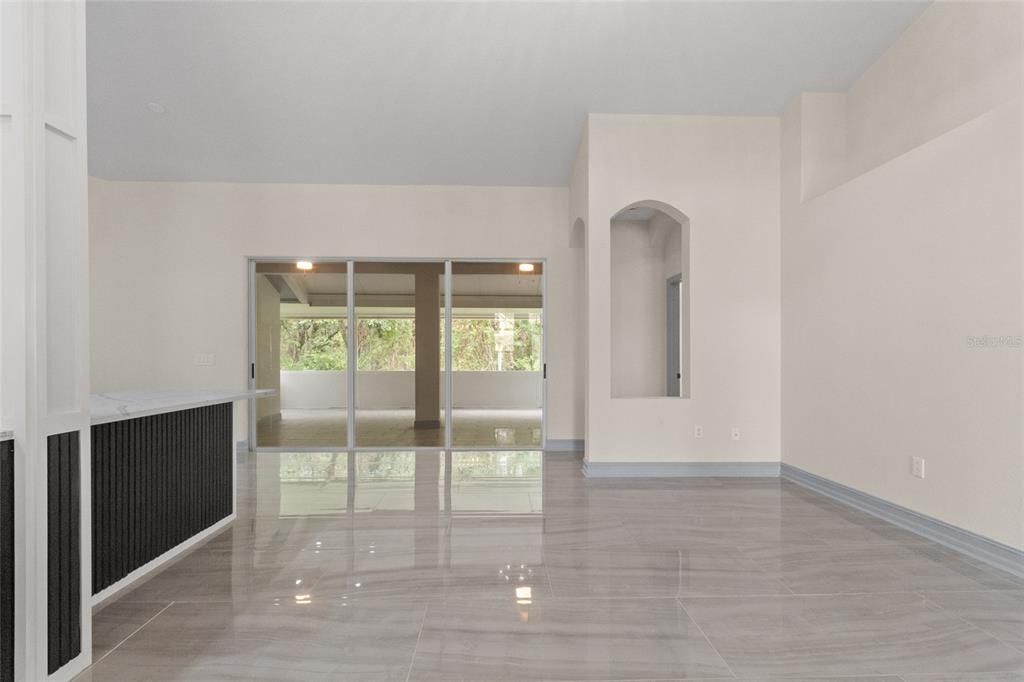 For Sale: $629,500 (5 beds, 3 baths, 2750 Square Feet)