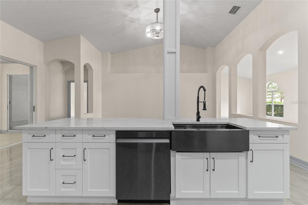 For Sale: $629,500 (5 beds, 3 baths, 2750 Square Feet)