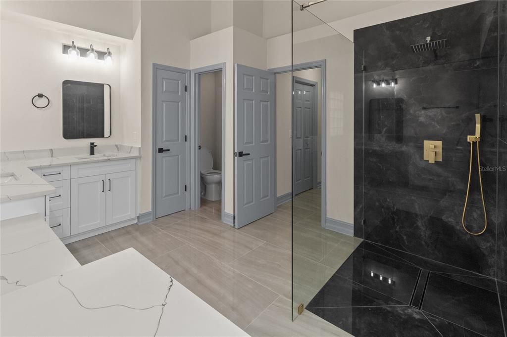 For Sale: $629,500 (5 beds, 3 baths, 2750 Square Feet)