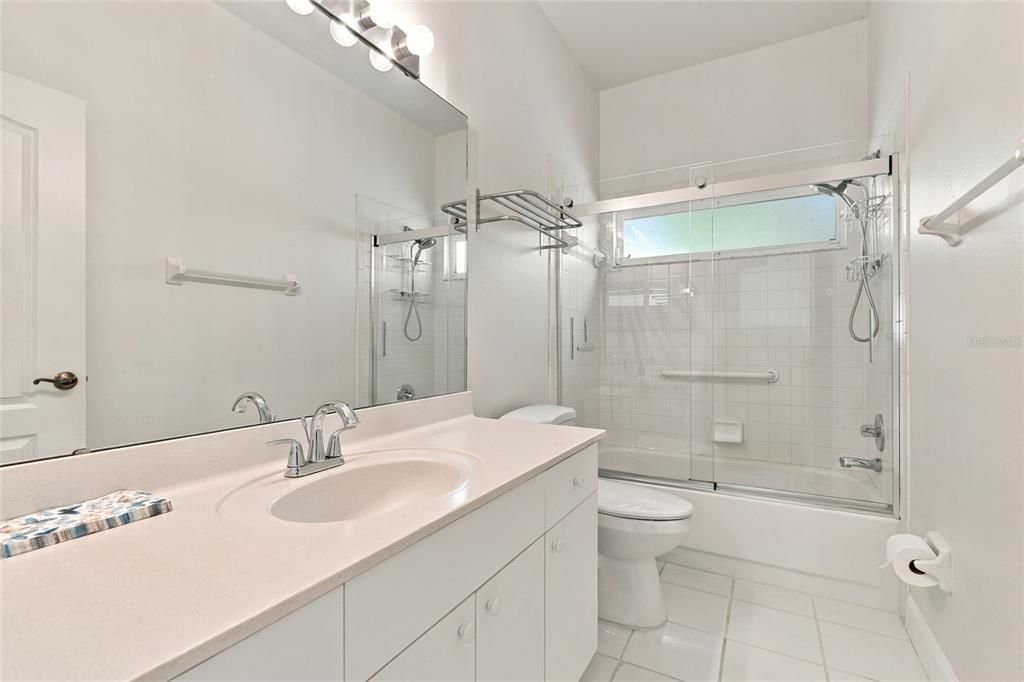 For Sale: $550,000 (3 beds, 2 baths, 2163 Square Feet)