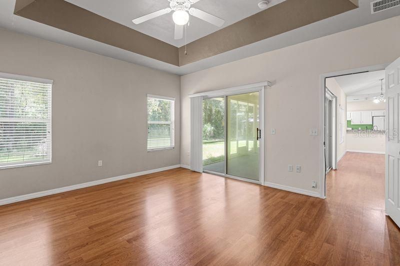 For Sale: $339,000 (3 beds, 2 baths, 1759 Square Feet)