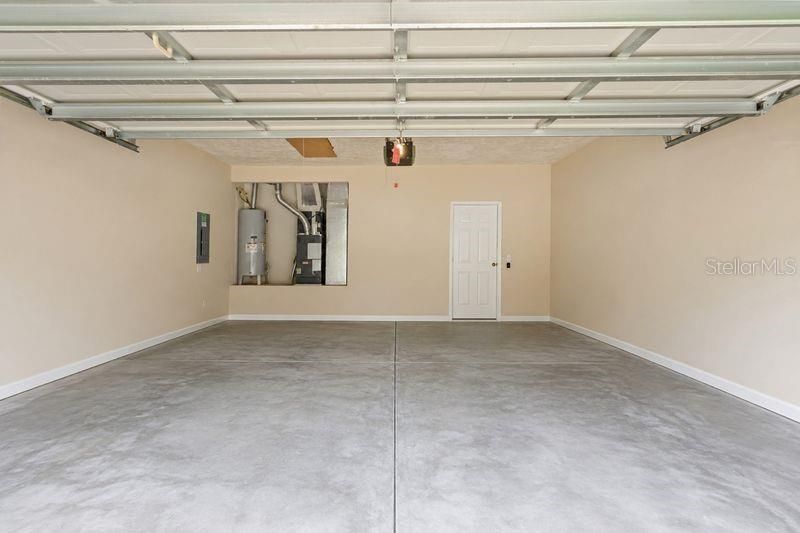 For Sale: $339,000 (3 beds, 2 baths, 1759 Square Feet)