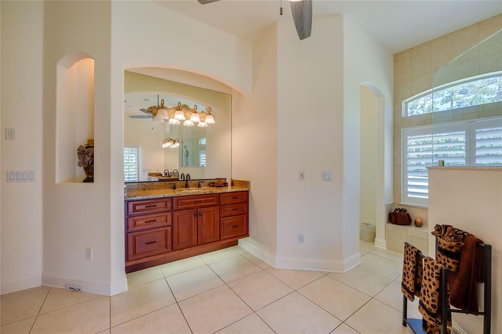 For Sale: $1,450,000 (3 beds, 3 baths, 4179 Square Feet)