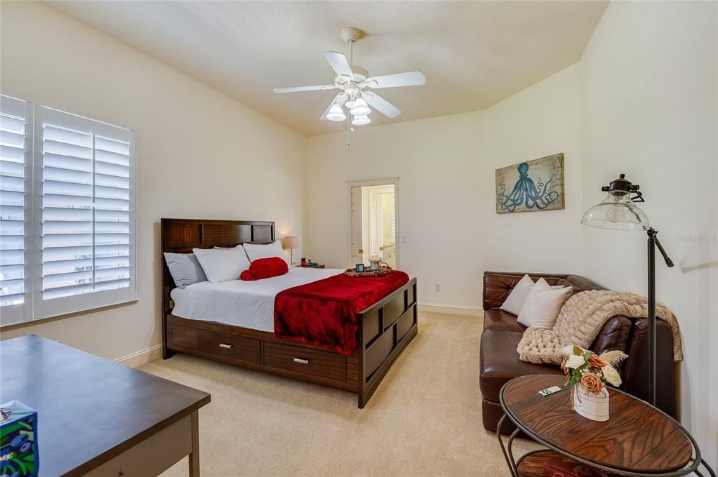 For Sale: $1,450,000 (3 beds, 3 baths, 4179 Square Feet)