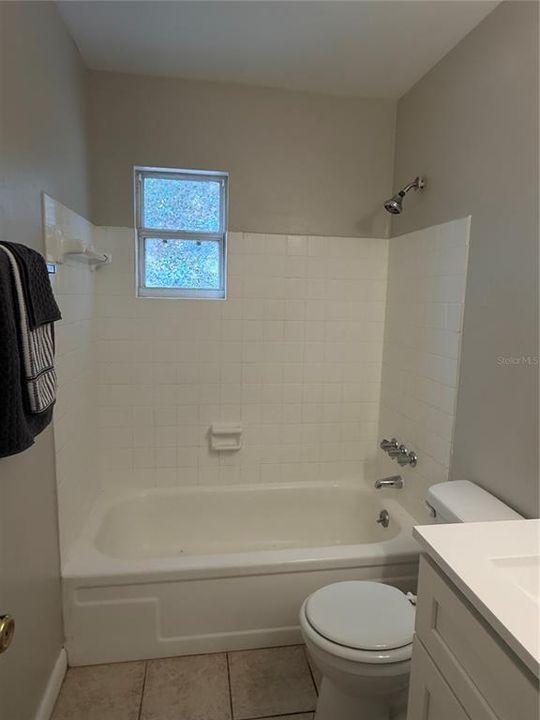 For Sale: $249,900 (2 beds, 2 baths, 969 Square Feet)