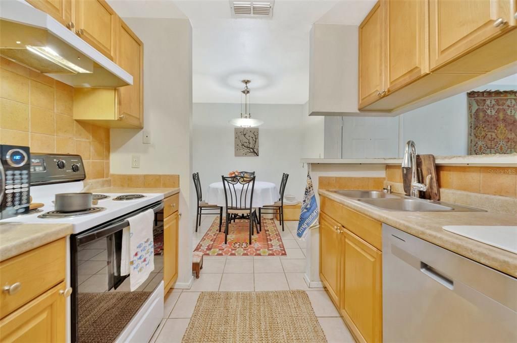 В аренду: $1,350 (1 спален, 1 ванн, 615 Квадратных фут)