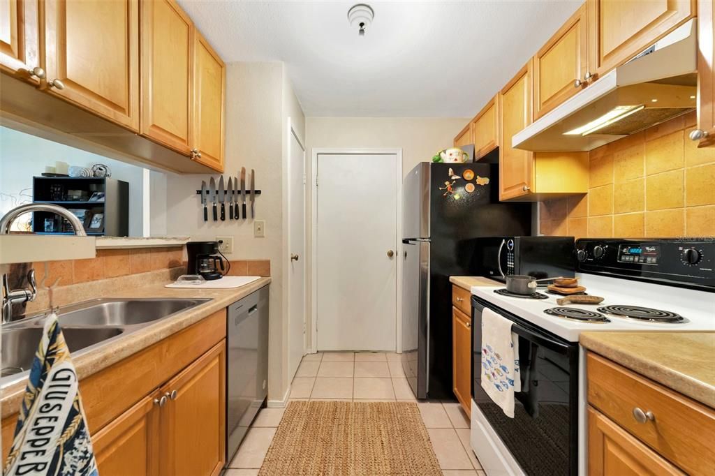 В аренду: $1,350 (1 спален, 1 ванн, 615 Квадратных фут)
