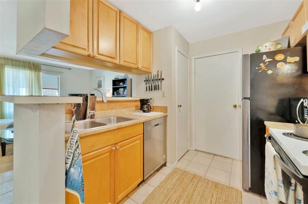 В аренду: $1,350 (1 спален, 1 ванн, 615 Квадратных фут)