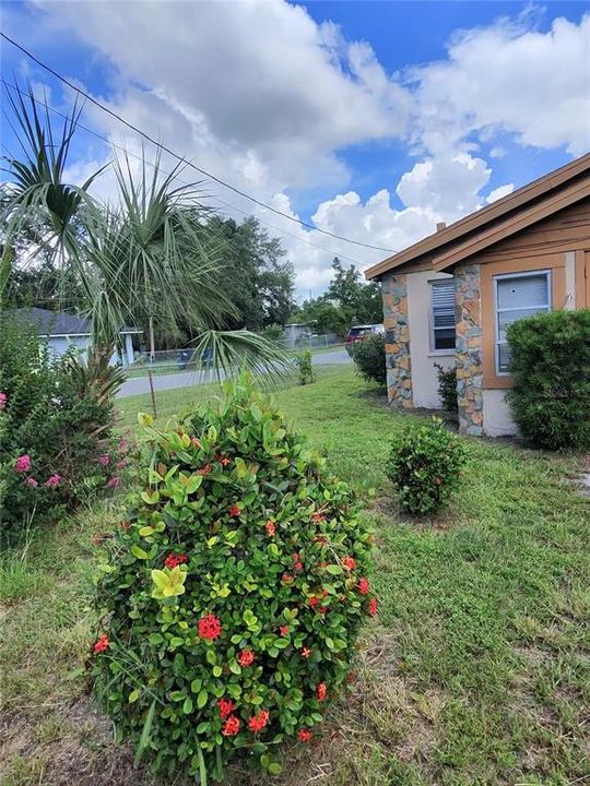 For Sale: $167,000 (3 beds, 1 baths, 936 Square Feet)