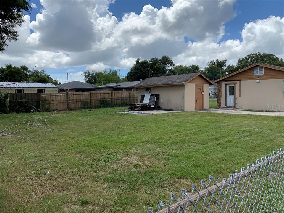 For Sale: $167,000 (3 beds, 1 baths, 936 Square Feet)