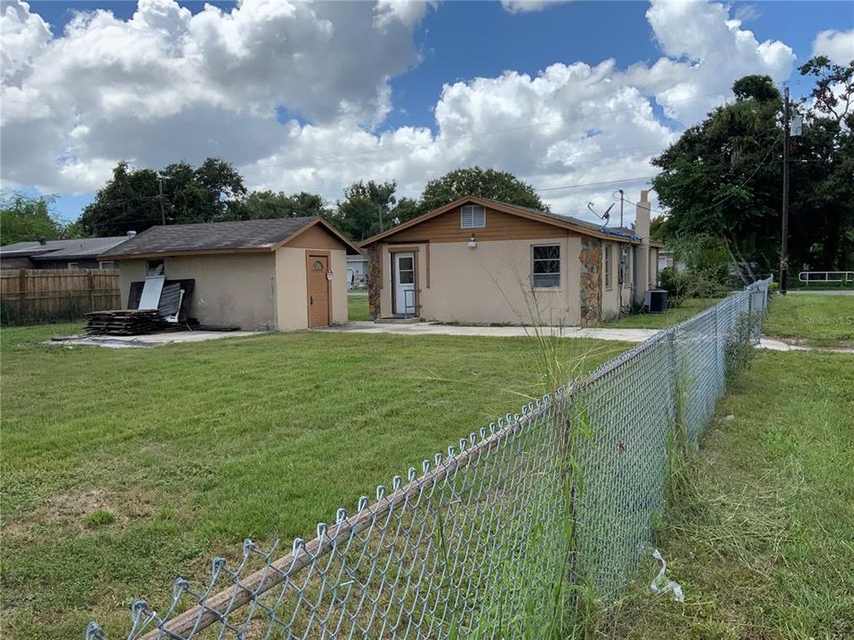 For Sale: $167,000 (3 beds, 1 baths, 936 Square Feet)