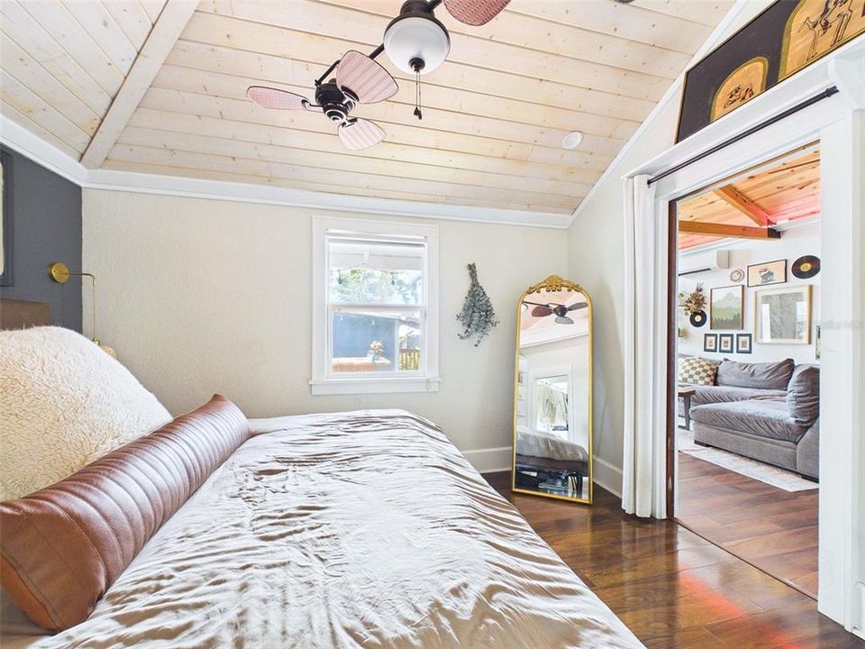 For Rent: $3,800 (2 beds, 2 baths, 1475 Square Feet)