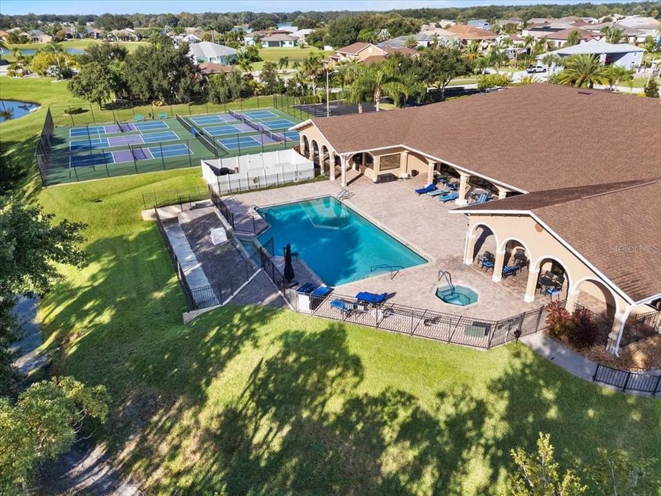 En Venta: $595,000 (2 camas, 2 baños, 2267 Pies cuadrados)