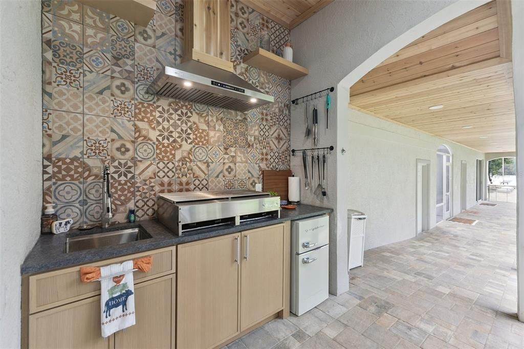 For Sale: $1,650,000 (4 beds, 4 baths, 3588 Square Feet)