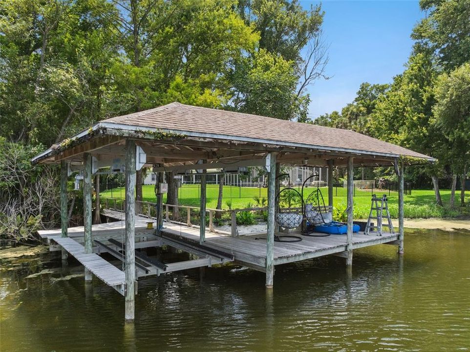 For Sale: $1,650,000 (4 beds, 4 baths, 3588 Square Feet)