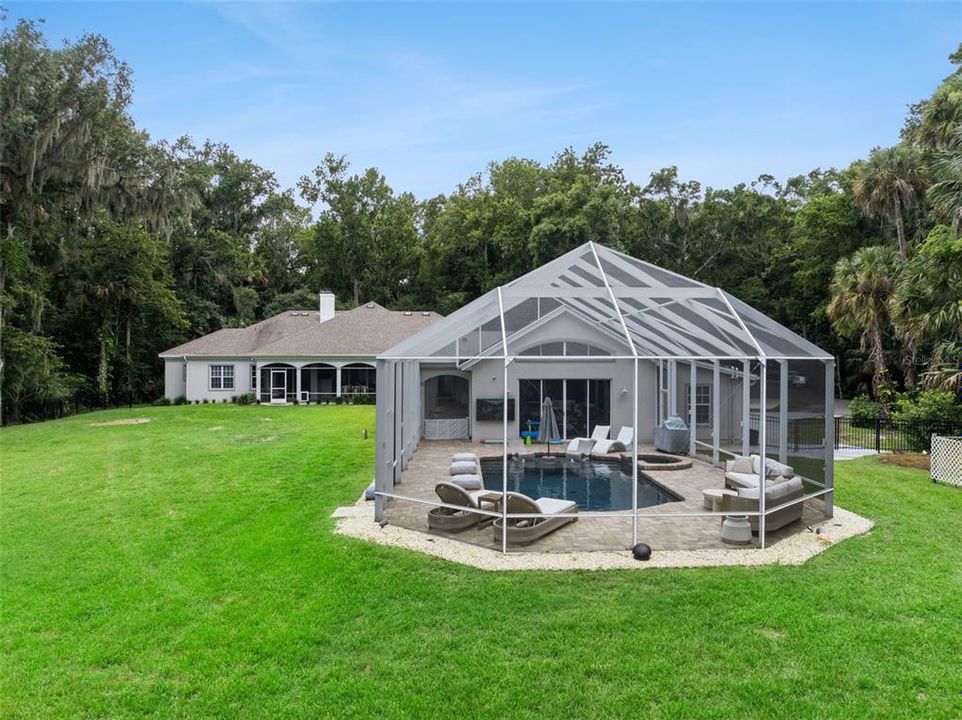 For Sale: $1,650,000 (4 beds, 4 baths, 3588 Square Feet)