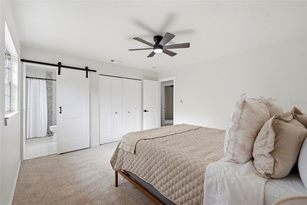 En Venta: $299,900 (3 camas, 2 baños, 1464 Pies cuadrados)