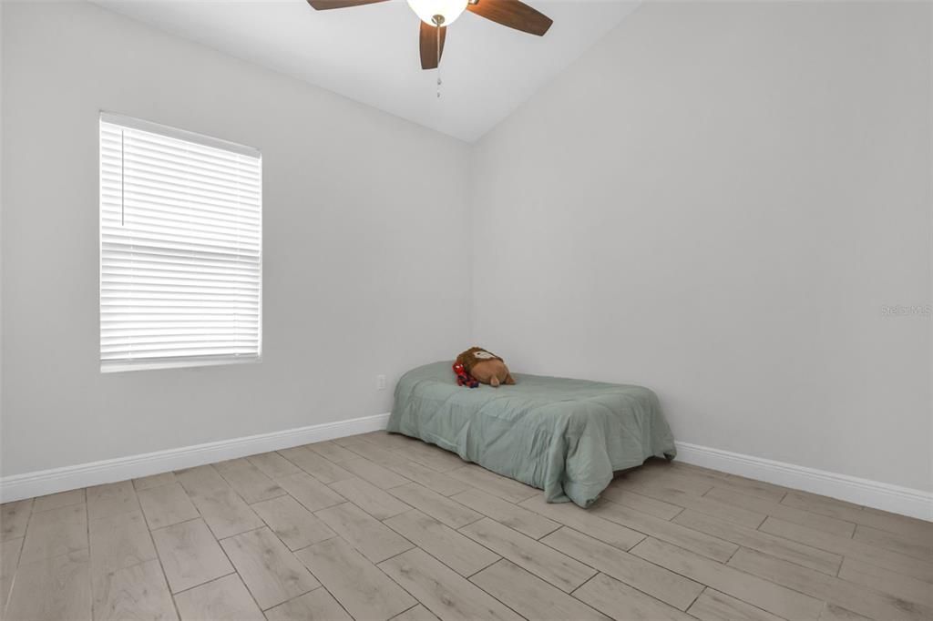 For Sale: $269,900 (3 beds, 2 baths, 1335 Square Feet)