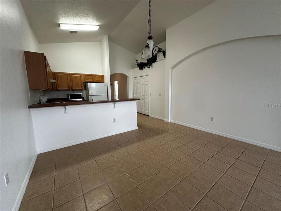For Rent: $2,500 (4 beds, 3 baths, 1720 Square Feet)