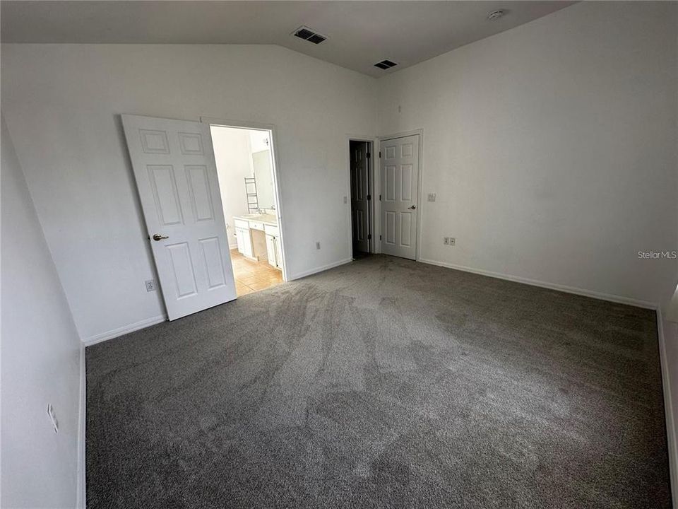 For Rent: $2,500 (4 beds, 3 baths, 1720 Square Feet)