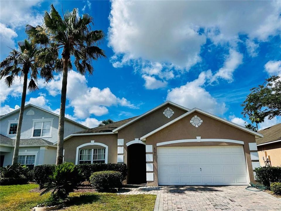 For Rent: $2,500 (4 beds, 3 baths, 1720 Square Feet)