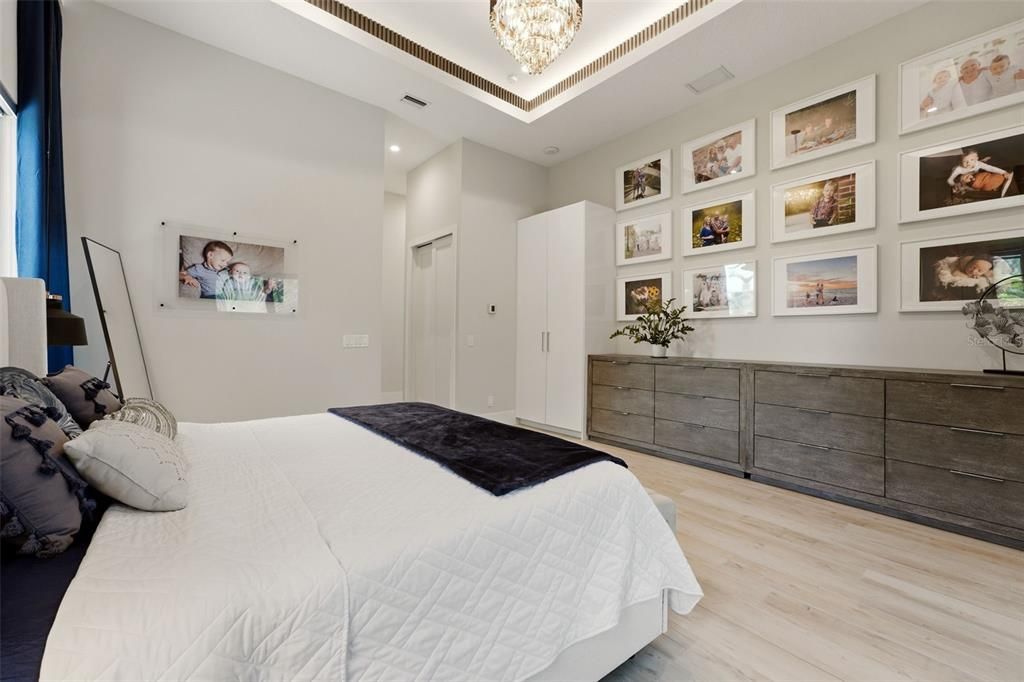 For Sale: $2,385,000 (4 beds, 3 baths, 3130 Square Feet)